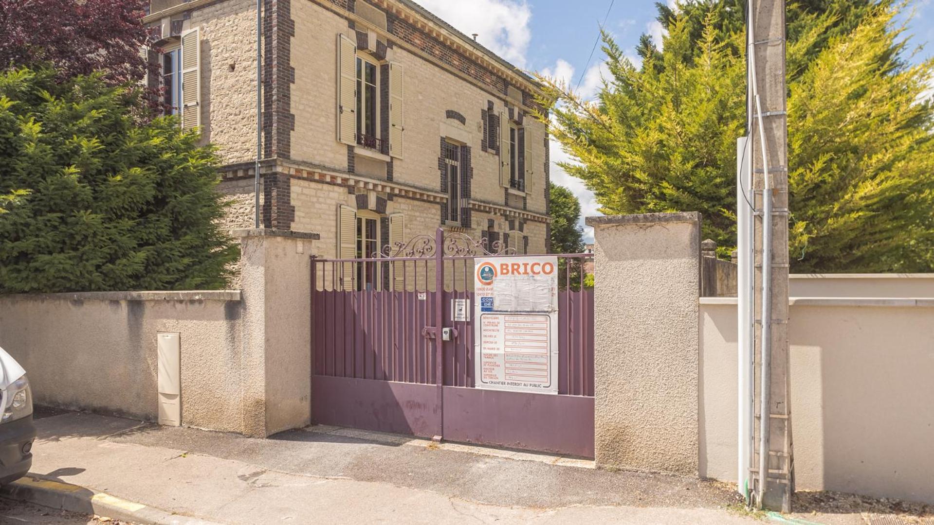 Bonappart 4 - Charme Napoleonien & Confort Troyes Exterior photo